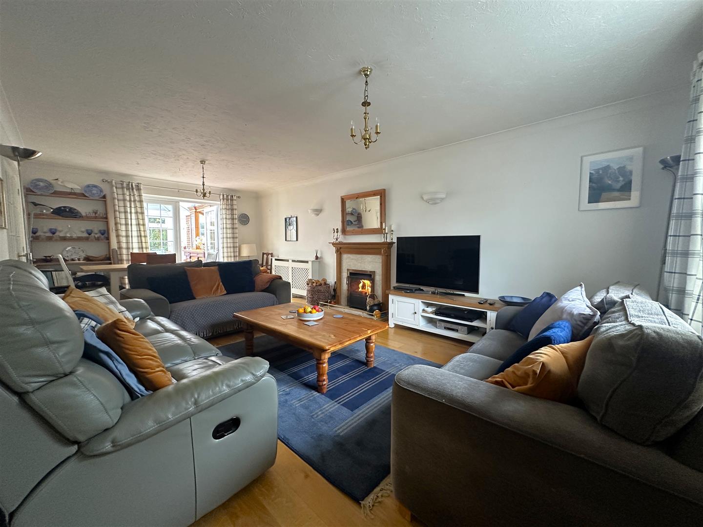 Willowbank, Chippenham